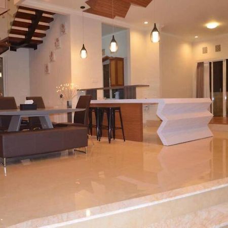 Villa Agro Kusuma Pinus R7 Batu  Εξωτερικό φωτογραφία