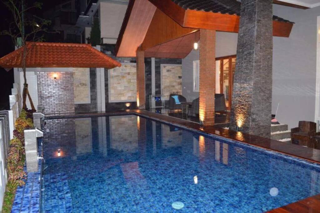 Villa Agro Kusuma Pinus R7 Batu  Εξωτερικό φωτογραφία